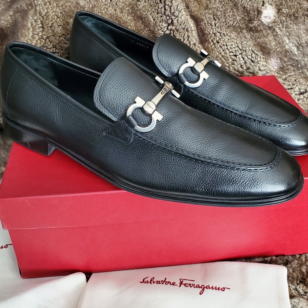 Salvatore Ferragamo 'Flori 2' Gancini Bit Loafers US Size 11.5D